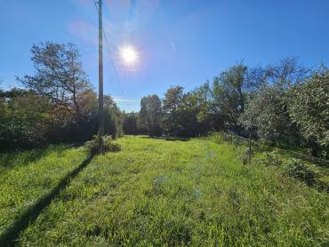 Građevinsko poljoprivredna parcela 1km od mora i golf terena