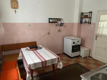 KUĆA S POTENCIJALOM - UREDITE SVOJ NOVI DOM