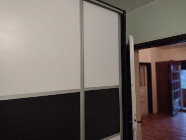 Velika gospodarska zgrada i solidna kuća