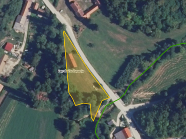 Neopisivno savršeno zemljište sa Kurijom