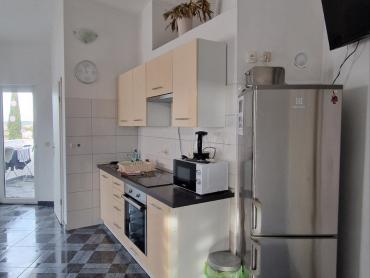 Šarmantan apartman uz obalu u Štinjanu