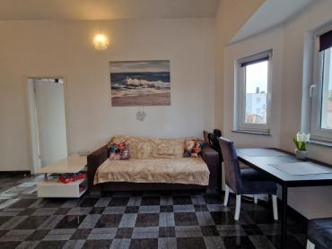 Šarmantan apartman uz obalu u Štinjanu