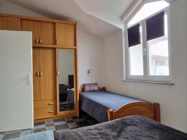 Šarmantan apartman uz obalu u Štinjanu