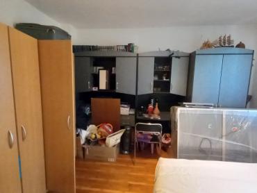 Kuća s više stanova i potencijalom za proširenje, Umag okolica