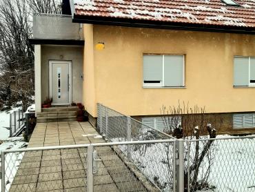 Odlična kuća u centru Ogulina