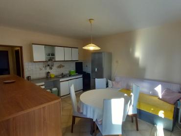 Kuća s više stanova i potencijalom za proširenje, Umag okolica