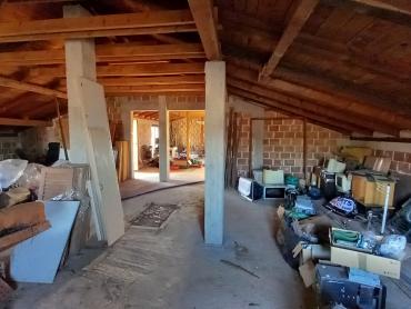 Kuća s više stanova i potencijalom za proširenje, Umag okolica