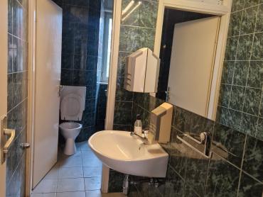 ODLIČAN, PROSTRANI  POSLOVNI PROSTOR NADOMAK CENTRA GRADA
