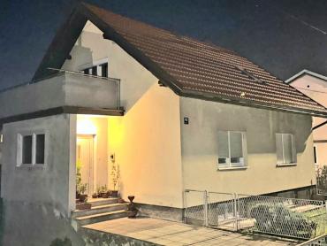 Odlična kuća u centru Ogulina