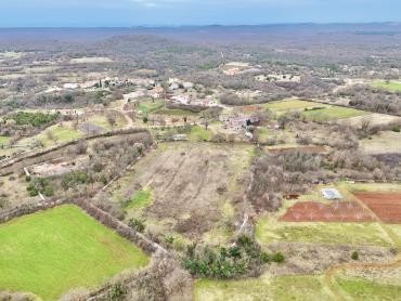 Krmed,Bale 1570m2 