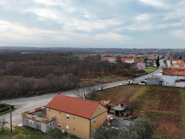 Poličnik-Lovinac kraj Zadra, građevinsko zemljište
