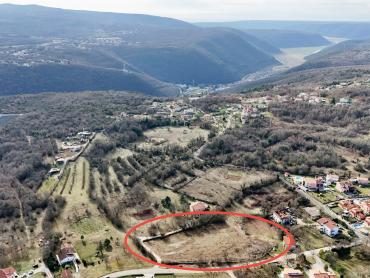 SAMO KOD NAS! PROSTRANO GRAĐEVINSKO ZEMLJIŠTE LABIN!