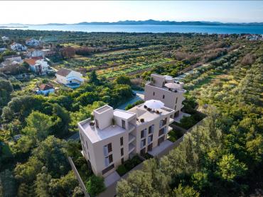 PENTHOUSE , 2 kat, lif,garaža, krovna terasa
