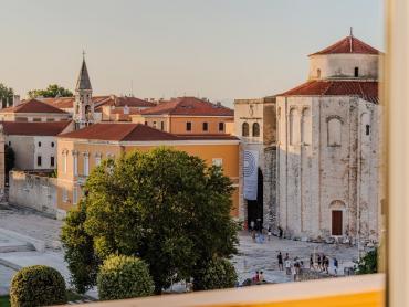 Prekrasan stan  s pogledom na more u centru Zadra