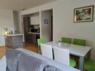 RIJETKOST!!! Punta Skala apartman u resortu 2 red do mora! 