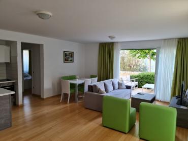 RIJETKOST!!! Punta Skala apartman u resortu 2 red do mora! 