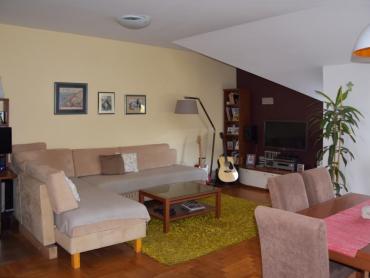 SESVETE, centar, 5-sobni 140,46 m2,balkon,garaža+PM