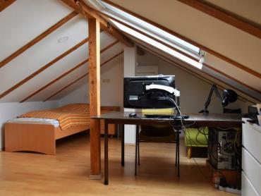 SESVETE, centar, 5-sobni 140,46 m2,balkon,garaža+PM