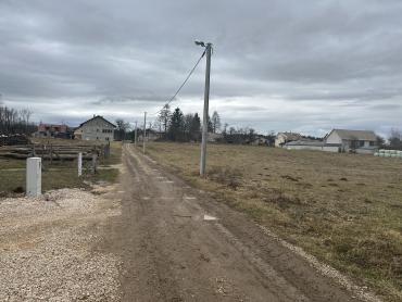 GRAĐEVINSKO ZEMLJIŠTE NA ATRAKTIVNOJ LOKACIJII 