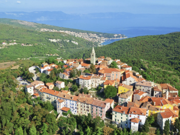 PRILIKA!! GRAĐEVINSKO ZEMLJIŠTE LABIN 2.390 m2