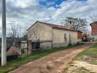 GROŽNJAN – kompleks različitih nekretnina na više lokacija 