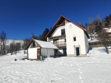 Kuća + Kamp Lokve
