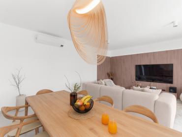 Prekrasna dizajnerska vila u Kašteliru
