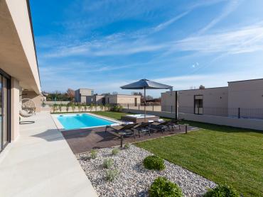 Prekrasna dizajnerska vila u Kašteliru