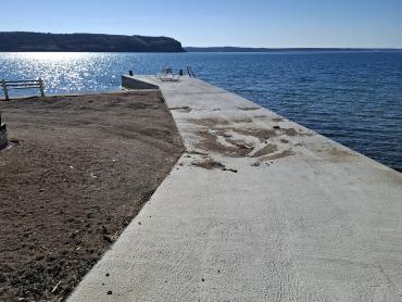 Nedovršena kuća 50 m od plaže
