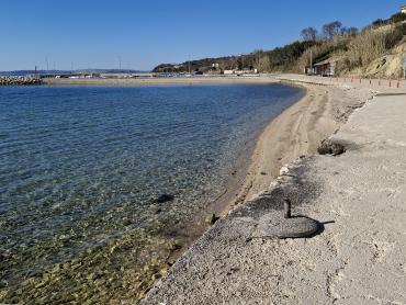 Nedovršena kuća 50 m od plaže