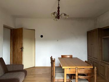 Kuća za renovaciju s terasom s koje nećete željeti otići!