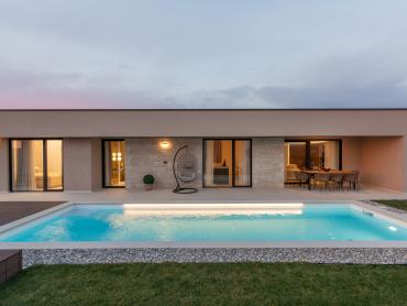 Prekrasna dizajnerska vila u Kašteliru