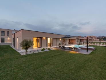 Prekrasna dizajnerska vila u Kašteliru