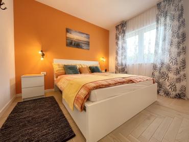 NOVIGRAD, VILA SA BAZENOM