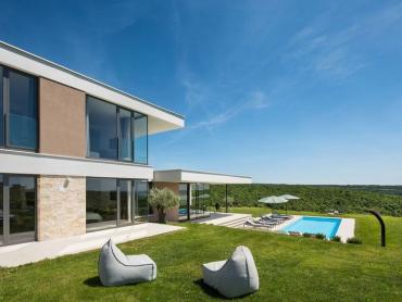 Novigrad, impresivna vila s izuzetnim pogledom na more