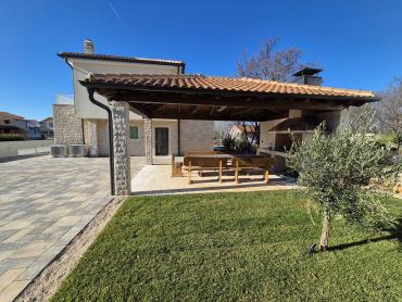 Villa sa bazenom Malinska Krk