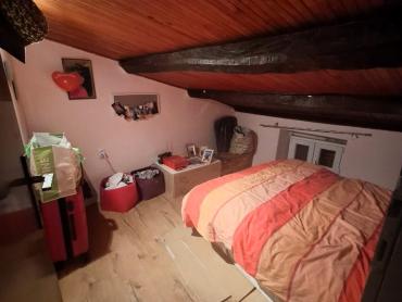 RIJETKOST U PONUDI-  USELJIVA KUĆA STARI GRAD, SAMO KOD NAS!