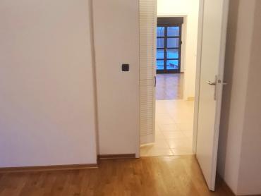Sveti Duh, prekrasan trosoban sa velikom terasom i garažom