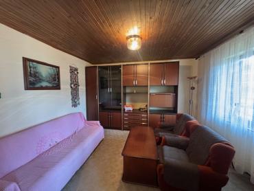 Kuća u Studeni sa 300m2 okućnice