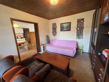 Kuća u Studeni sa 300m2 okućnice