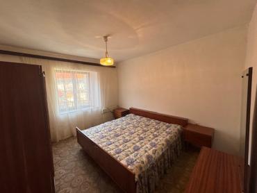 Kuća u Studeni sa 300m2 okućnice