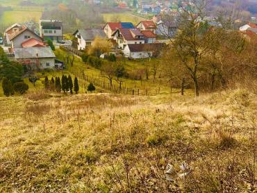 Lijepa građevna parcela u slikovitom okruženju, 1151 m2