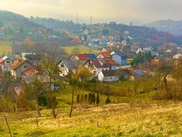 Lijepa građevna parcela u slikovitom okruženju, 1151 m2