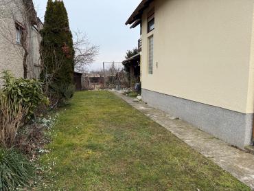 OBITELJSKA KUĆA U BIŠKUPCU