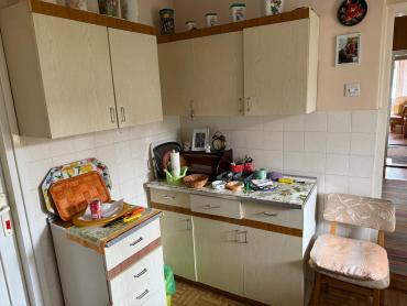 OBITELJSKA KUĆA U BIŠKUPCU