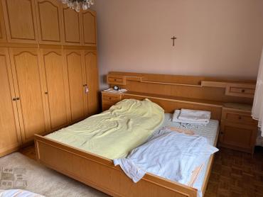 OBITELJSKA KUĆA U BIŠKUPCU