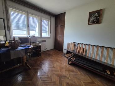 KUĆA IZMEĐU KRAPINSKIH I TUHELJSKIH TOPLICA 