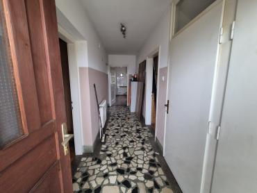 KUĆA IZMEĐU KRAPINSKIH I TUHELJSKIH TOPLICA 