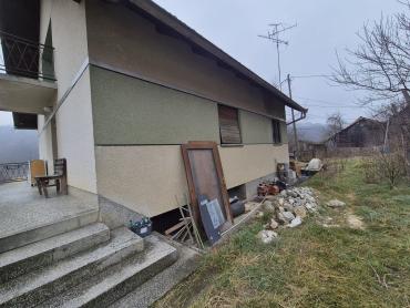 KUĆA IZMEĐU KRAPINSKIH I TUHELJSKIH TOPLICA 