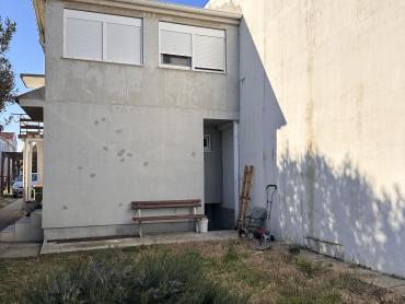 PRODAJE SE DVOJNA KUĆA U SABUNIKAMA SA 3 APARTMANA